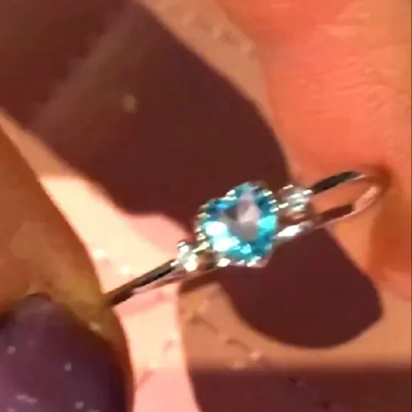 Stunning 925 Sterling silver promise ring sz 6 - Picture 10 of 17